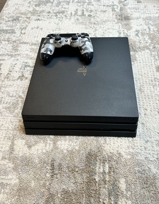 konsola ps 4 pro 1Tb