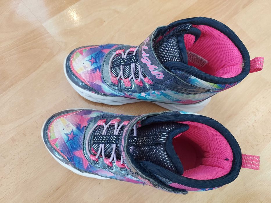 Botas Skechers S light de menina  número 30