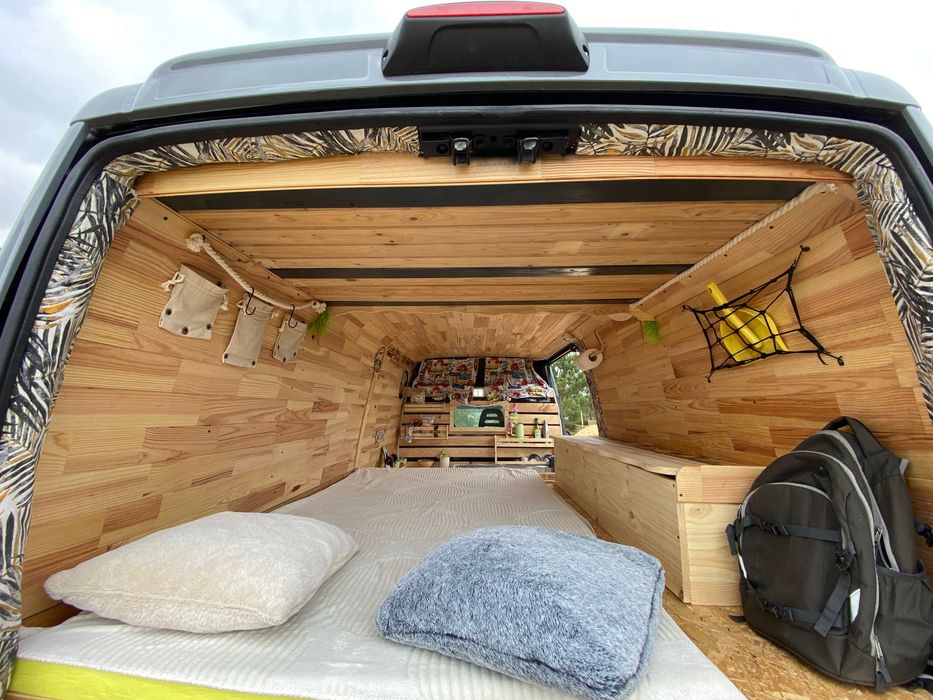 Iveco daily 2.3 HPI excelente-especial dormitorio