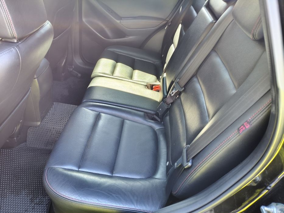 Автомобіль Мазда CX 5