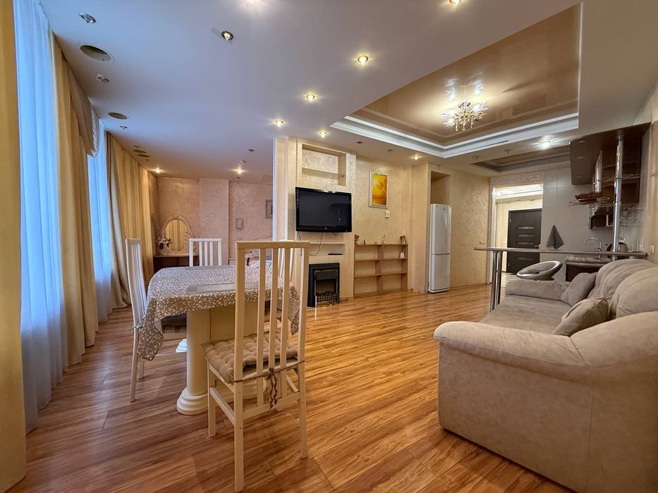 Квартира погодинно, подобово Мост сіті джакузі Генератор