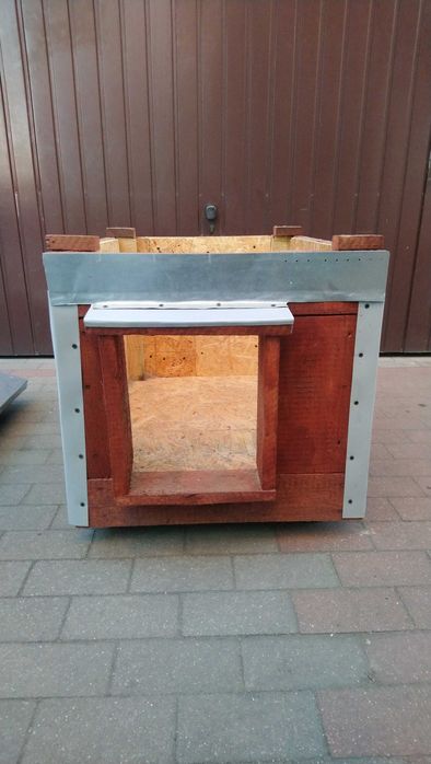 Buda dla małego psa