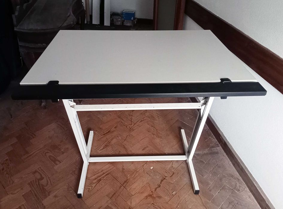 Estirador - Mesa de desenho [ 70*90 ]