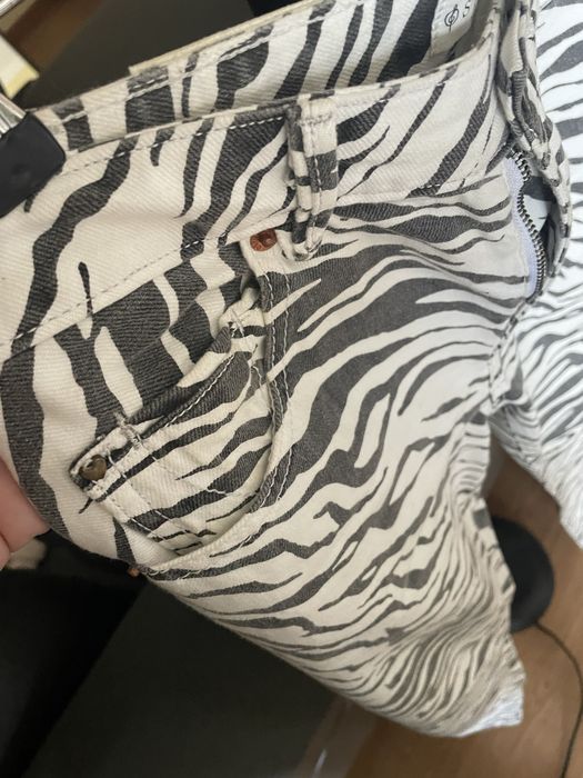 Calças padrao zebra Stradivarius