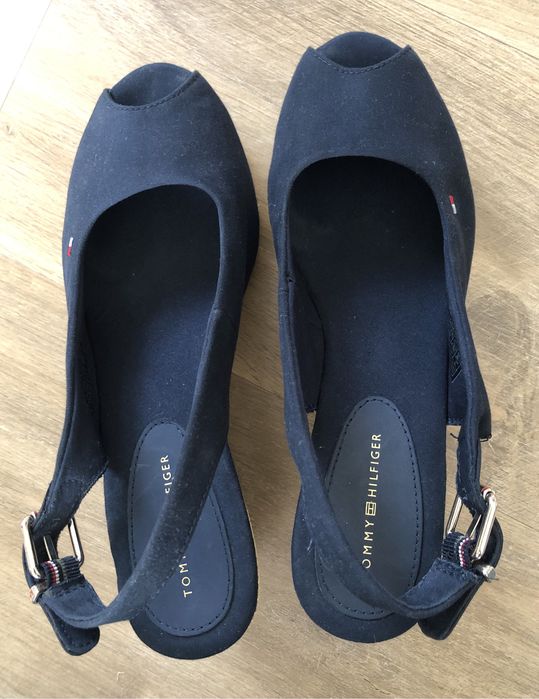 TOMMY HILFIGER R.37 sandały, koturn, super buty