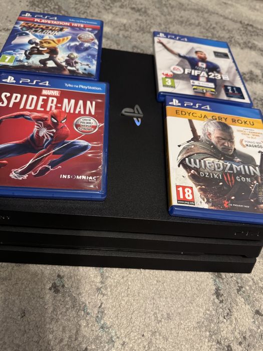 PS4 pro PlayStation 4 stan bdb odnowiona po konserwcji termicznej