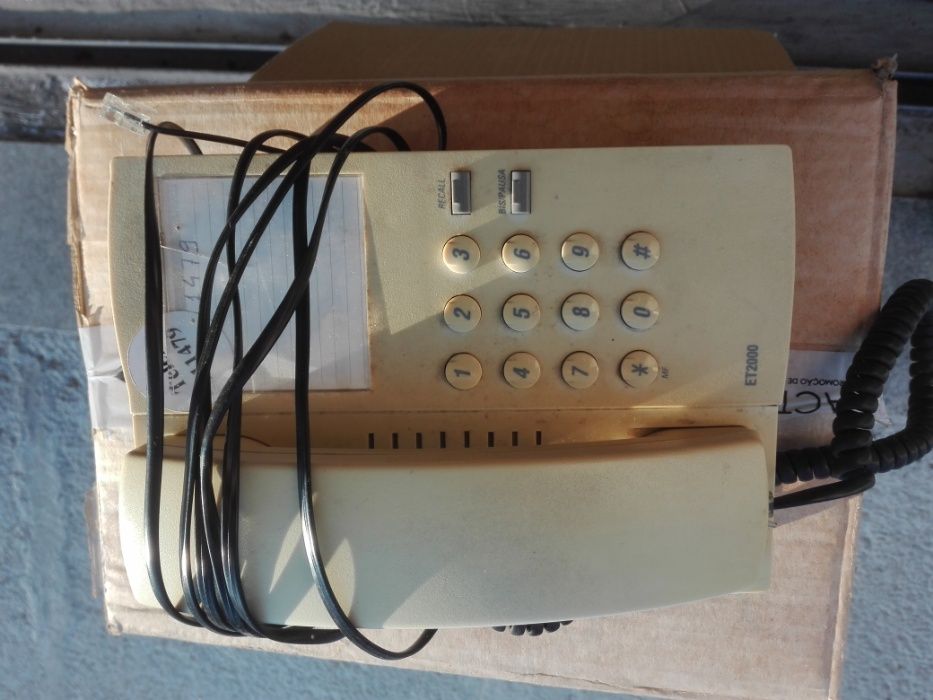 Vários telefones a funcionar