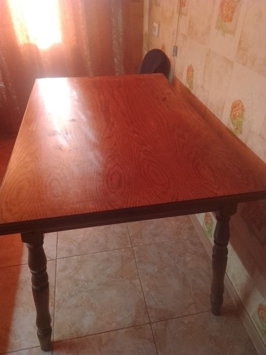 Стол раздвижной кухонный деревянный