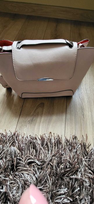 Sprzedam nową torebkę kolor jasny pudrowy roż