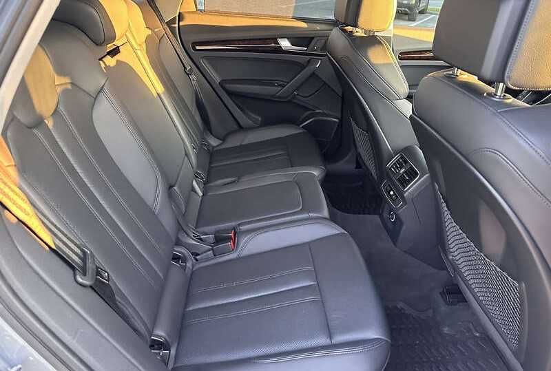 Продам Audi Q5 Premium+