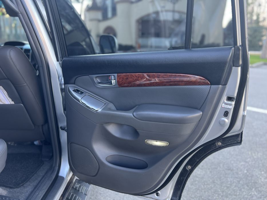 Toyota Land Cruiser Prado 120 2007