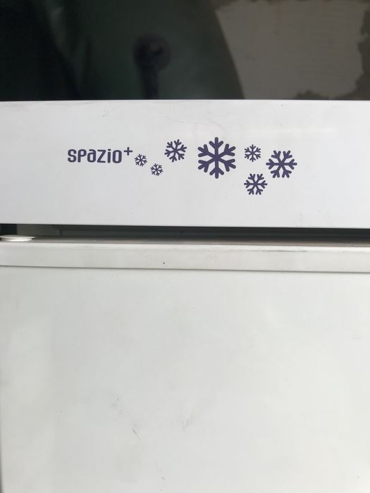 Холодильник ZANUSSI