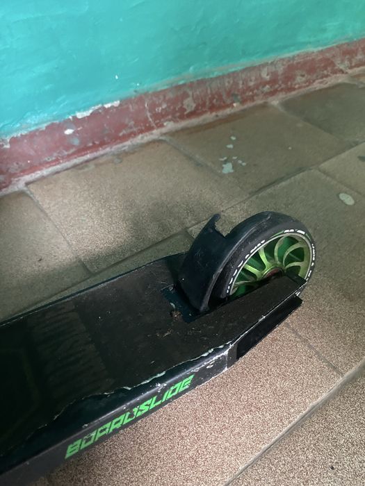 Продам трюковий самокат Best Scooter