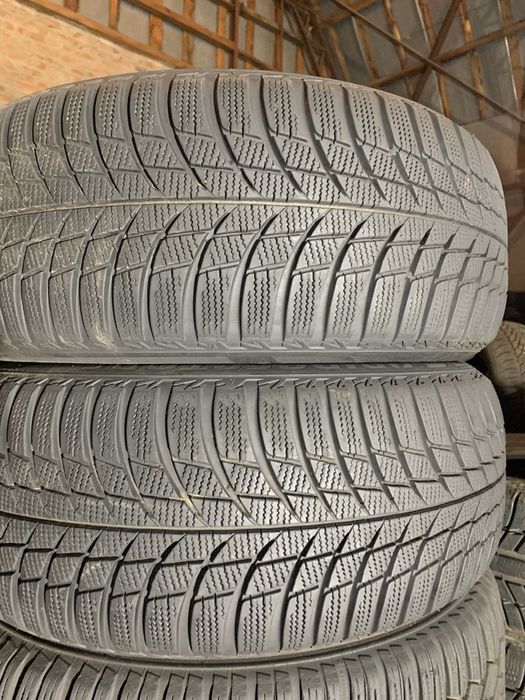Шини б/у зима 205/55 R16 Bridgestone Blizzak LM-001