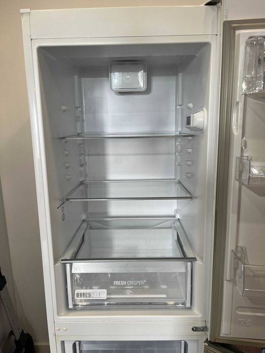 Frigorífico Combinado Hotpoint-Ariston H8-A1E-W | 188,8x59,5x66,3 cm