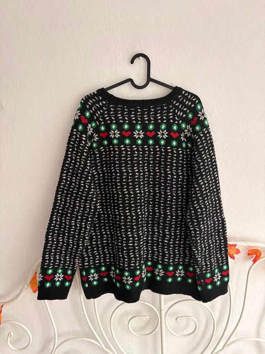 Ciepły świąteczny sweter z wzorami i napisem – rozmiar XL