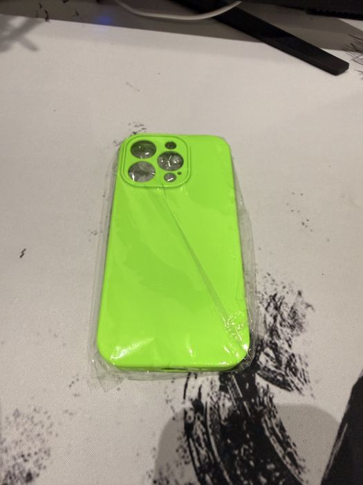 Zestaw Nowych Etui na iPhone 15 Pro – Kobalt & Neon Lime