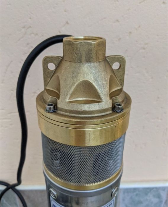 4 SKM150 потужний 1.1 кВт насос для скважин і колодязів. Латунний