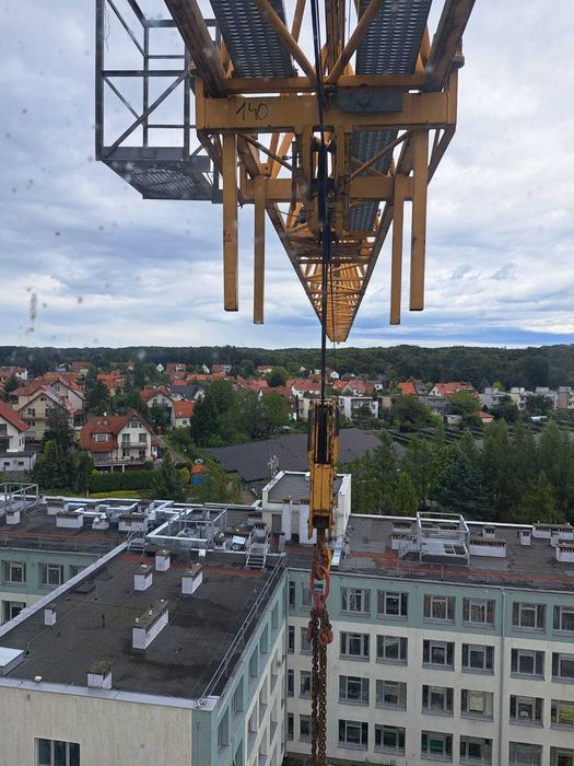 Używany dźwig żuraw wieżowy Liebherr 140EC-H Litronic 2008r