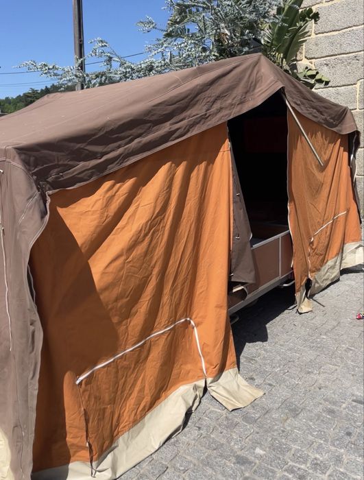 Atrelado tenda 2 quartos