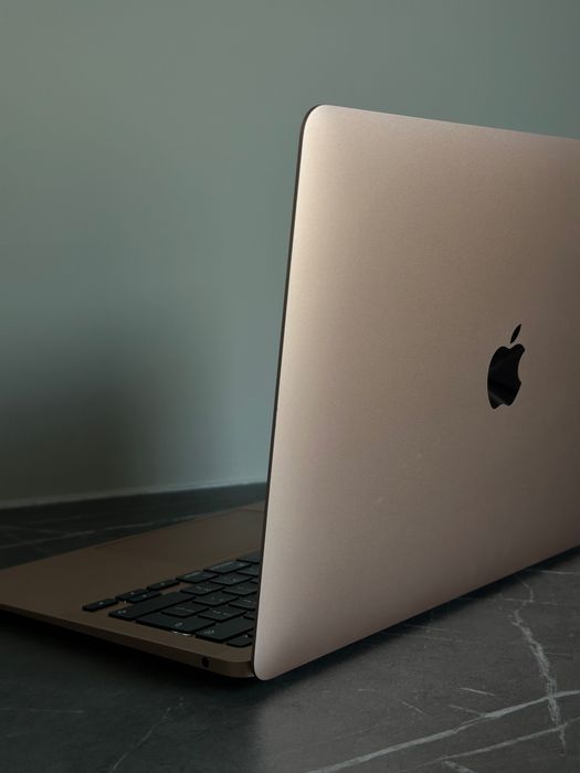 Macbook Air Złoty