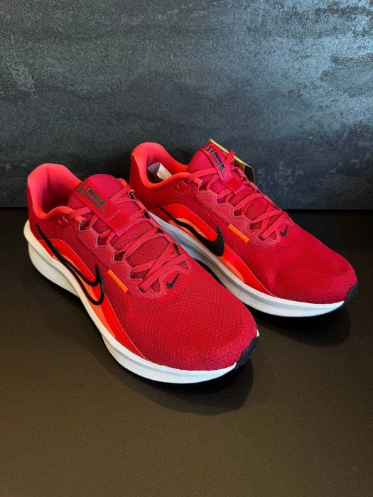 Кросівки Nike DOWNSHIFTER 13 FD6454-600 (42,5, 45, 46): 2 800 грн