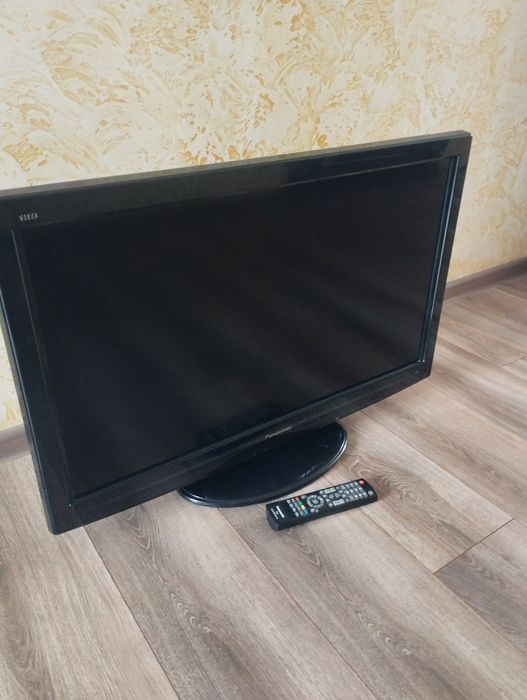 Телевізор Panasonic  32 діагональ