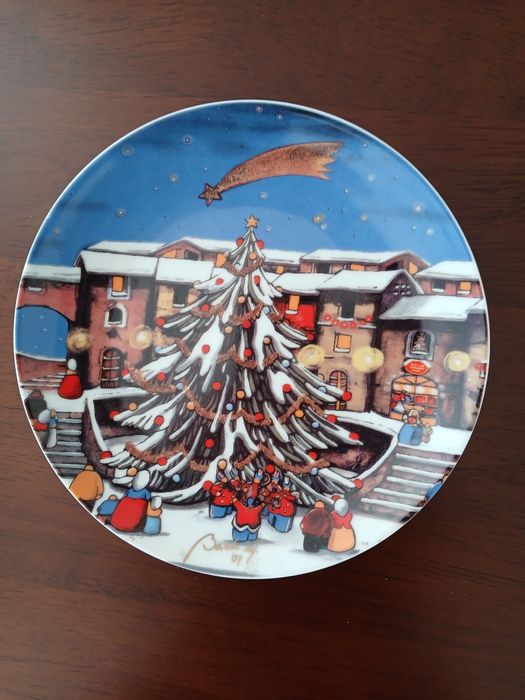 Декоративна різдвяна новорічна тарілка Lindor.