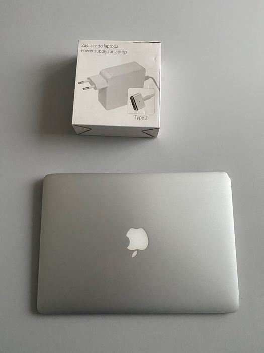 Laptop A1466 MacBook