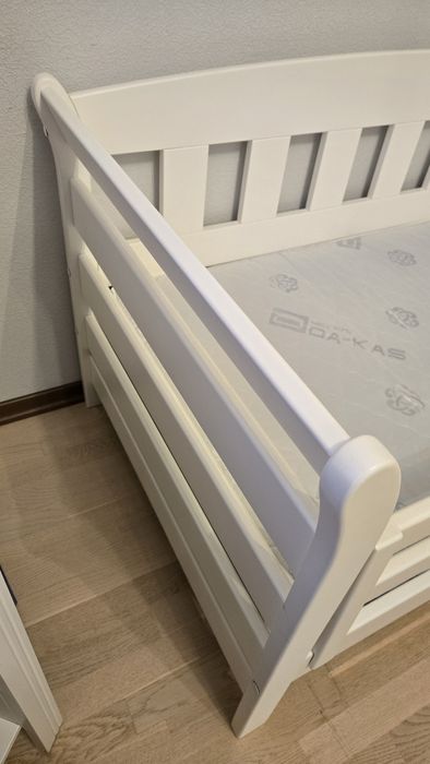 Детская кровать 80х160 Тедди 1-спальная (бук) Луна белая с матрасом