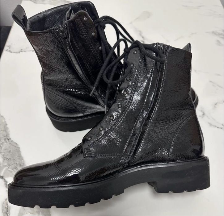 Чоботи шкіряні лакові Paul Green