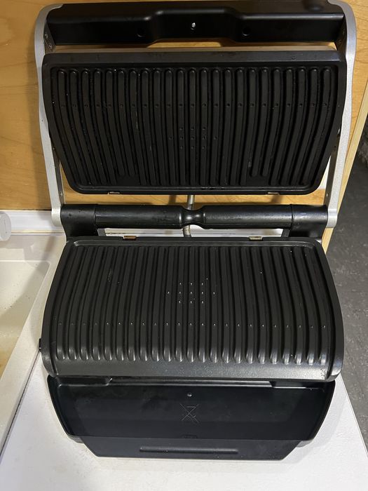 Срочно продам большой электрогриль Tefal Optigrill XL