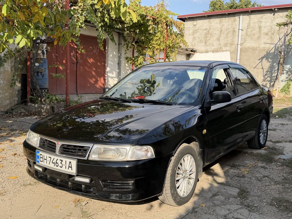 Продам mitsubishi lancer 1.3 газ бензин