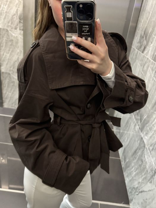 Вкорочений тренч від Bershka | s