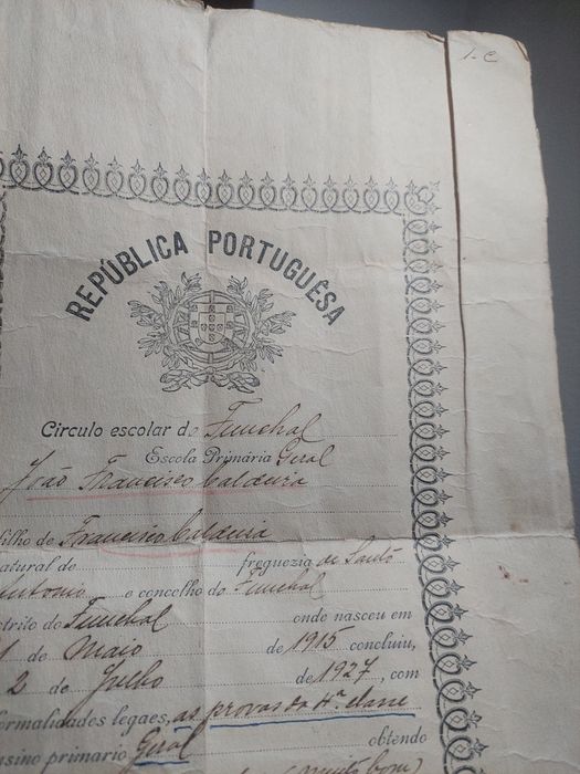Certificado escolar antigo (anos 20)