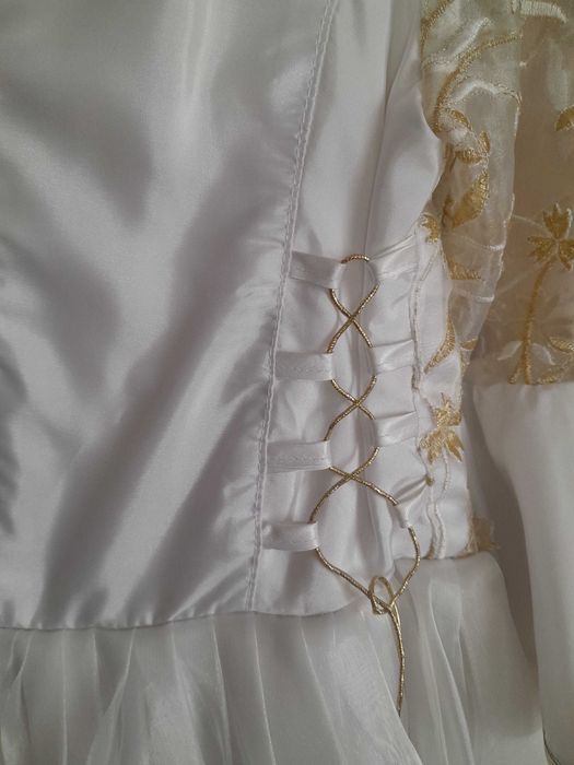 Продам плаття для дівчинки