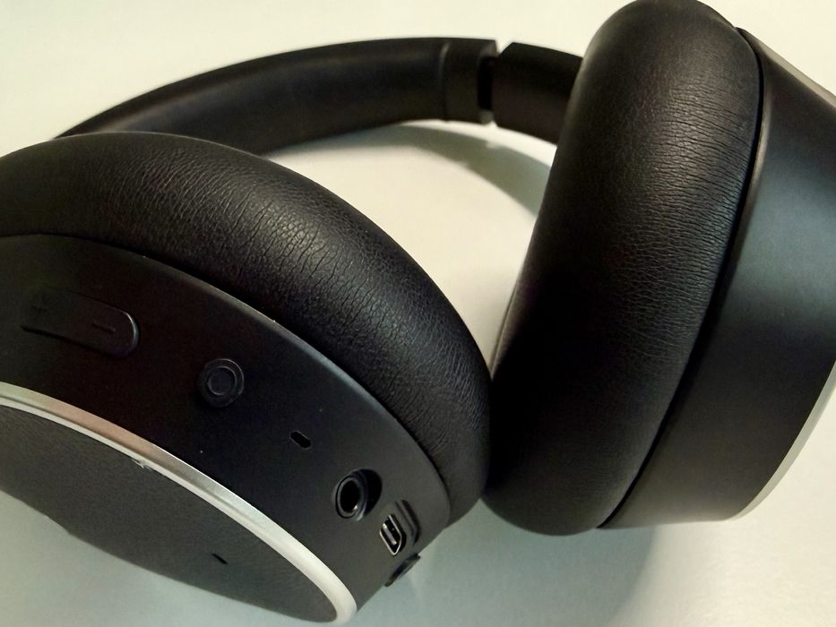 Słuchawki Bluetooth ANC nauszne eleganckie i wygodne