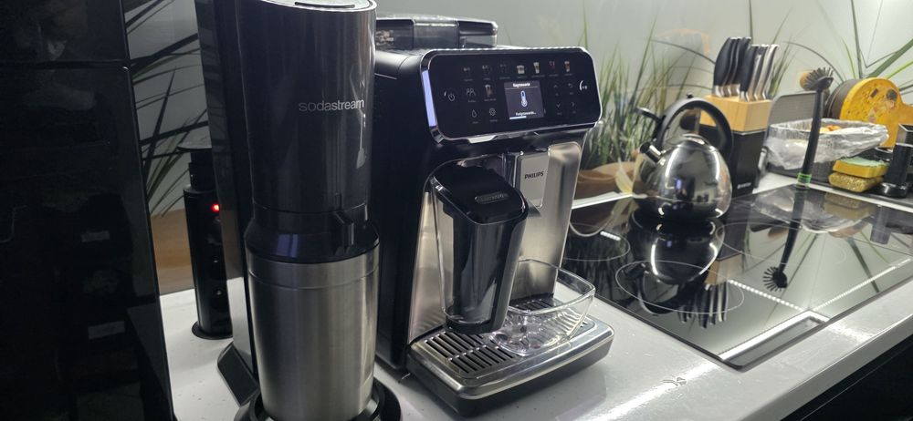 Ekspres do kawy Philips Lattego series 5500 model EP5547/90