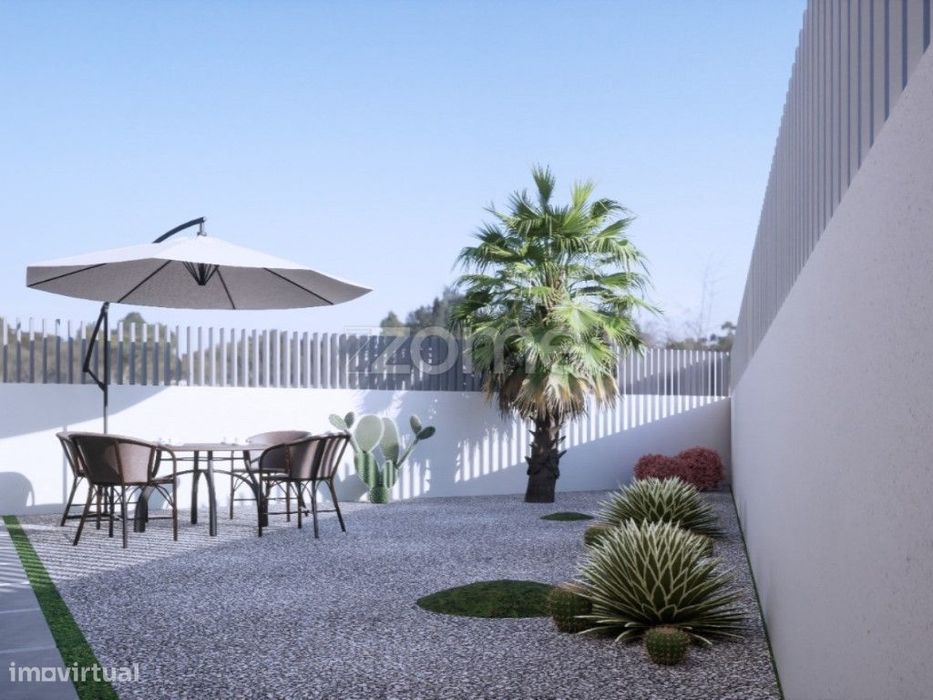 Moradia com 4 quartos em Construção