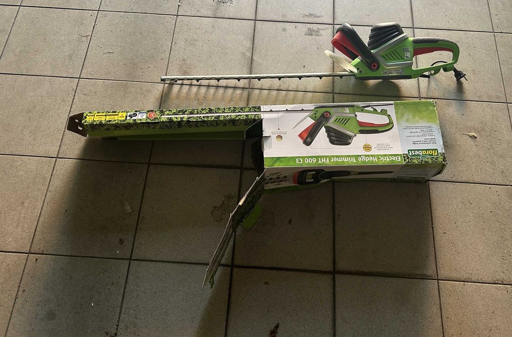 Elektryczne nożyce do żywopłotu FHT 600 C3