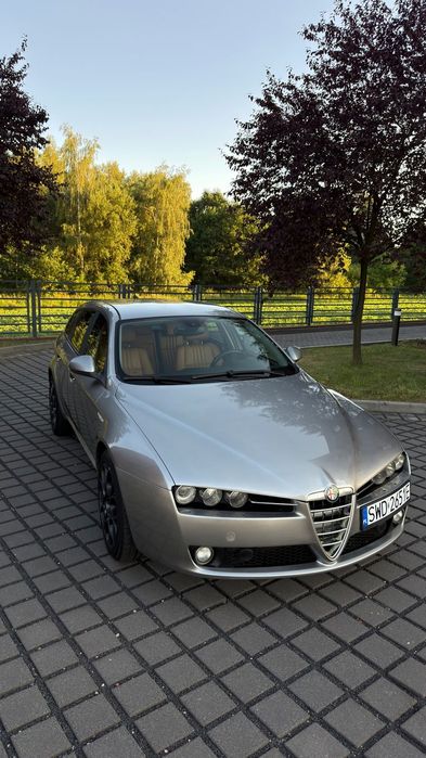 Alfa Romeo 159 1,9 JTDm 150KM automat Q Tronic zadbana rude skóry koła 18 cali