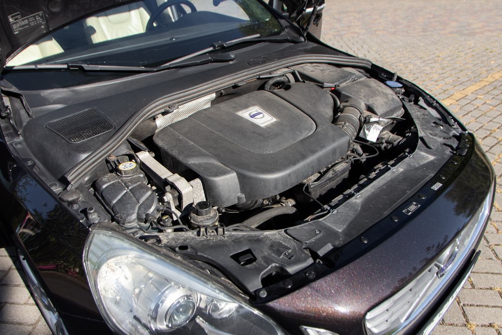 Volvo v60 2010 року 2.4 дизель