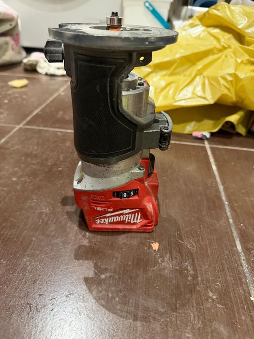 Frezarka milwaukee m18 ftr