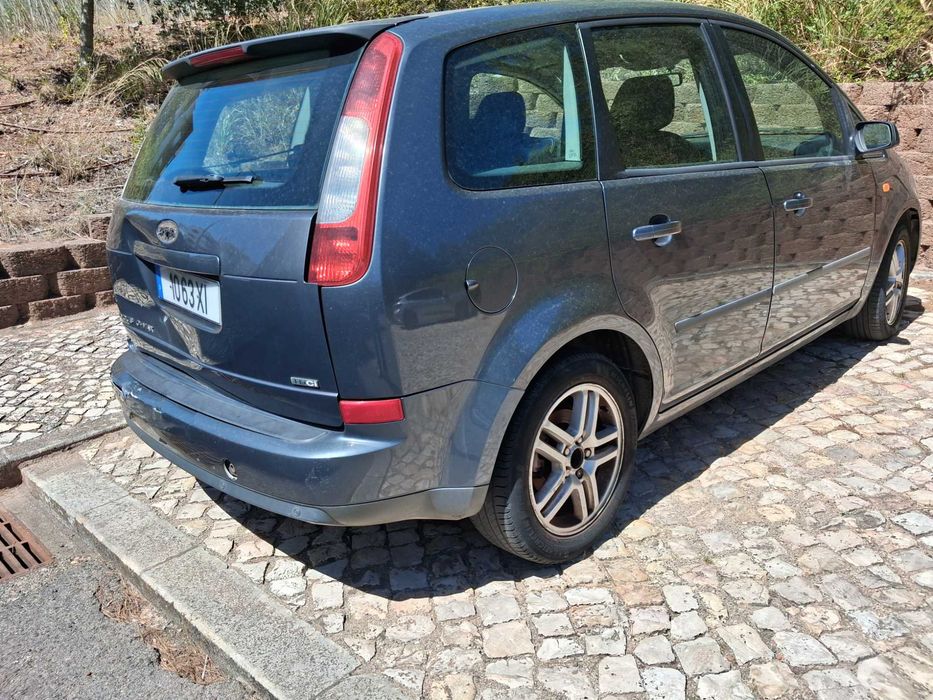 FORD CMAX 2004 com danos na traseira