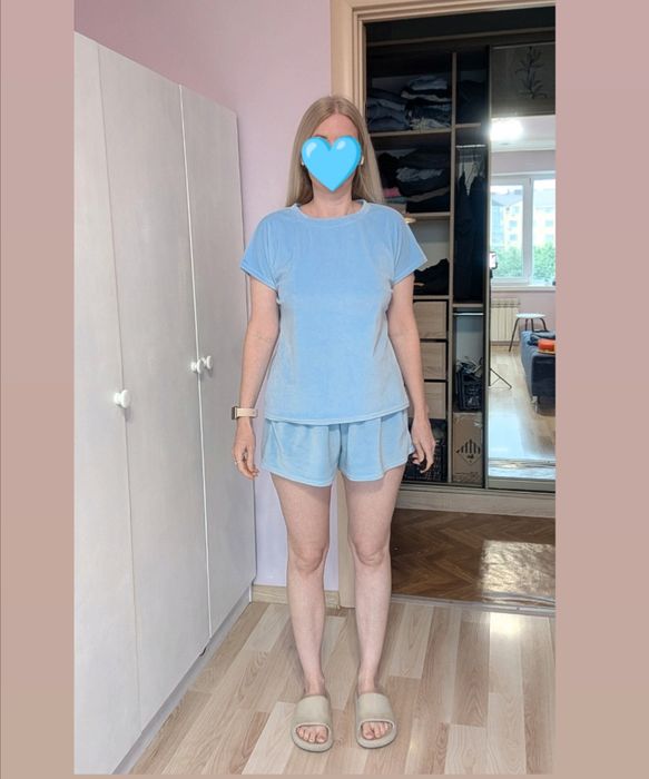 Голубий жіночий велюровий костюм 4 в 1 халат, штани, футболка, шорти