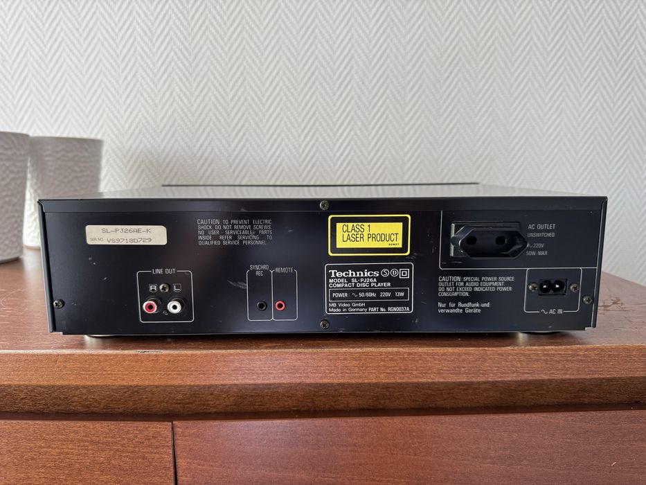 Odtwarzacz cd Technics SL-PJ26A