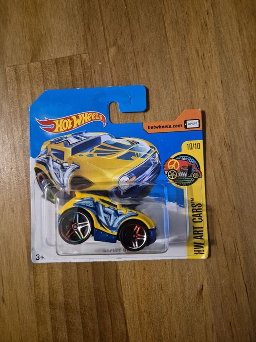 Hot Wheels autko metalowe Rocket Box HW Art Cars