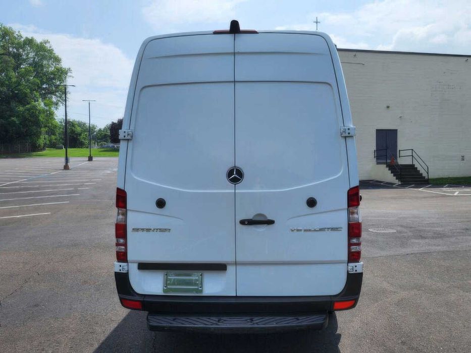 Mercedes-Benz Sprinter 2500      2015