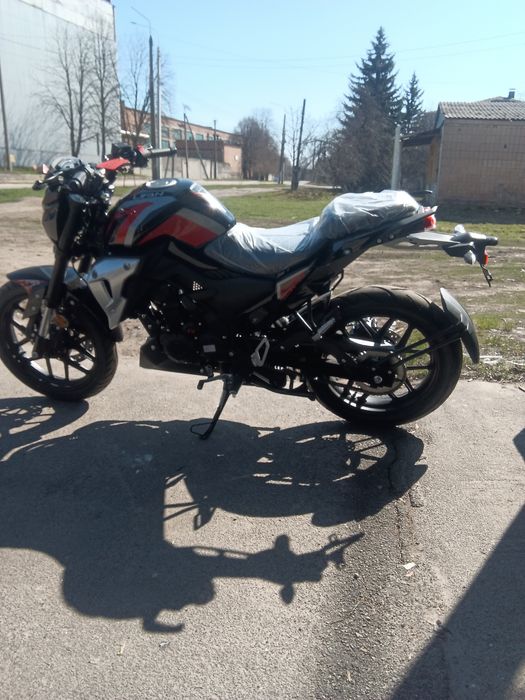 Мотоцикл Lifan SR220