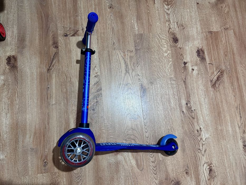 Hulajnoga trójkołowa Micro Mini Deluxe blue OS